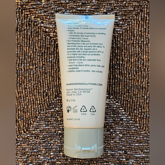 💚 JAN MARINI > MARINI SKINSOLUTIONS 💚 Tinted SPF 45 - Picture 3 of 8